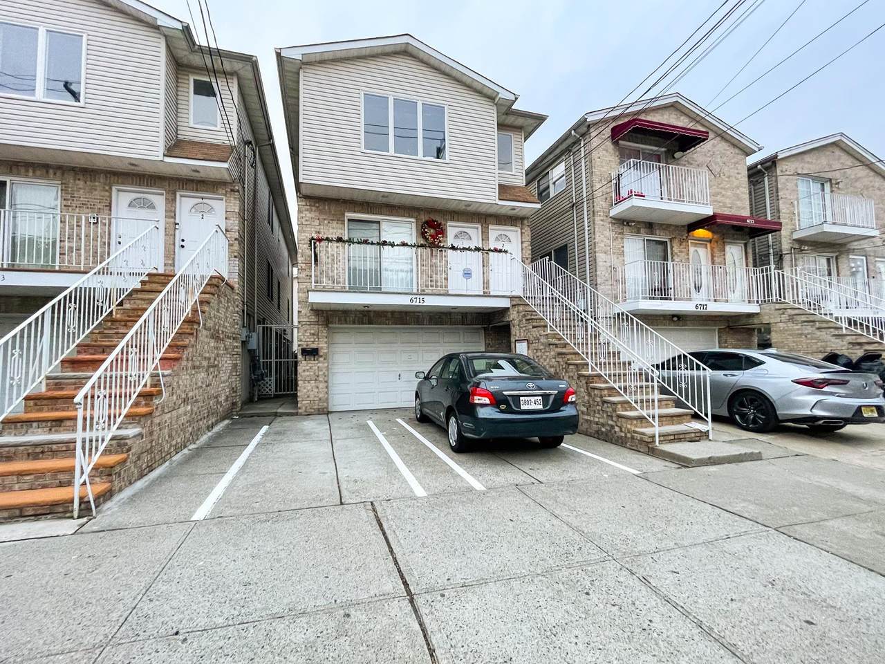 6715 Jackson St - Photo 1