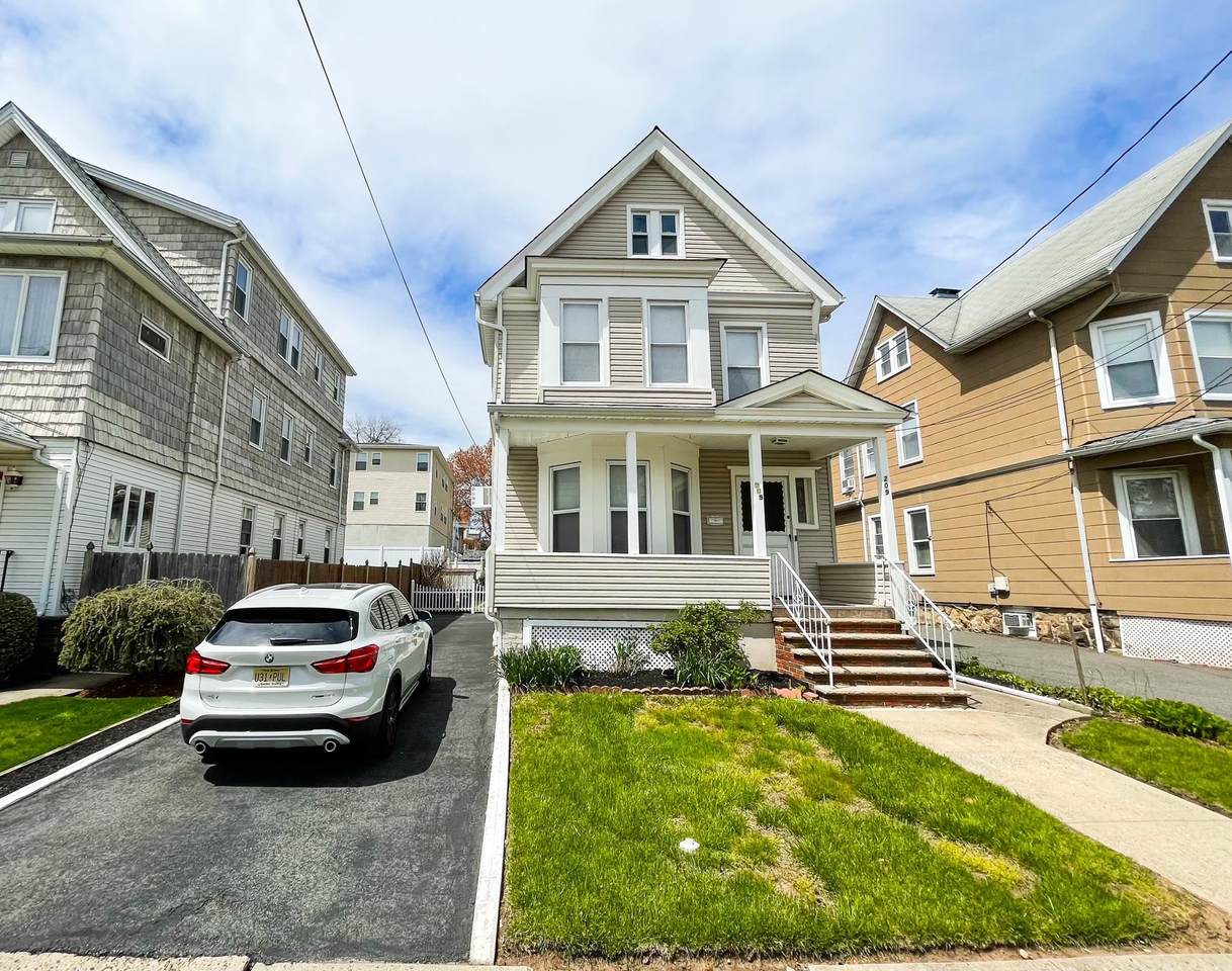 209 Beech St - Photo 1
