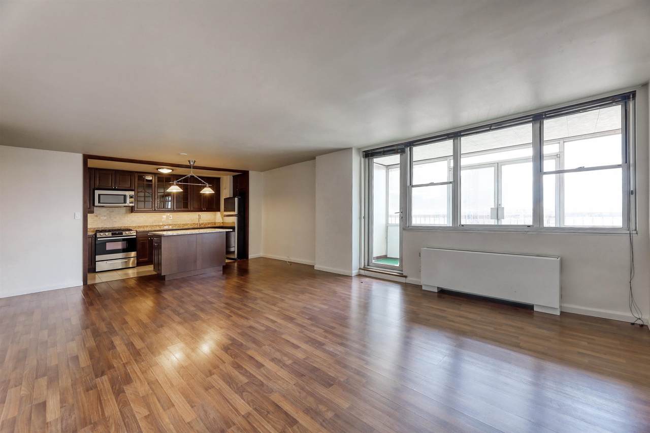 6040 Blvd East - Photo 1