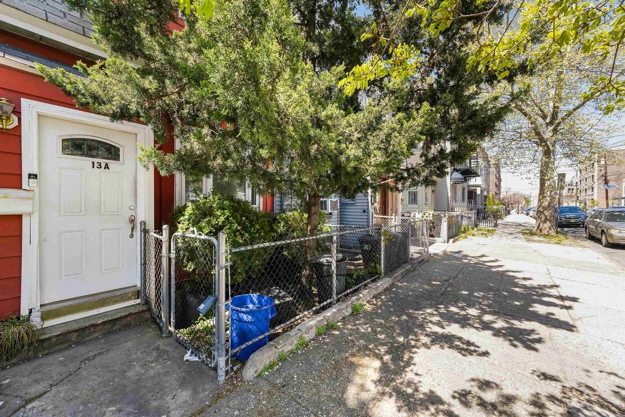 13A Van Wagenen Ave - Photo 1