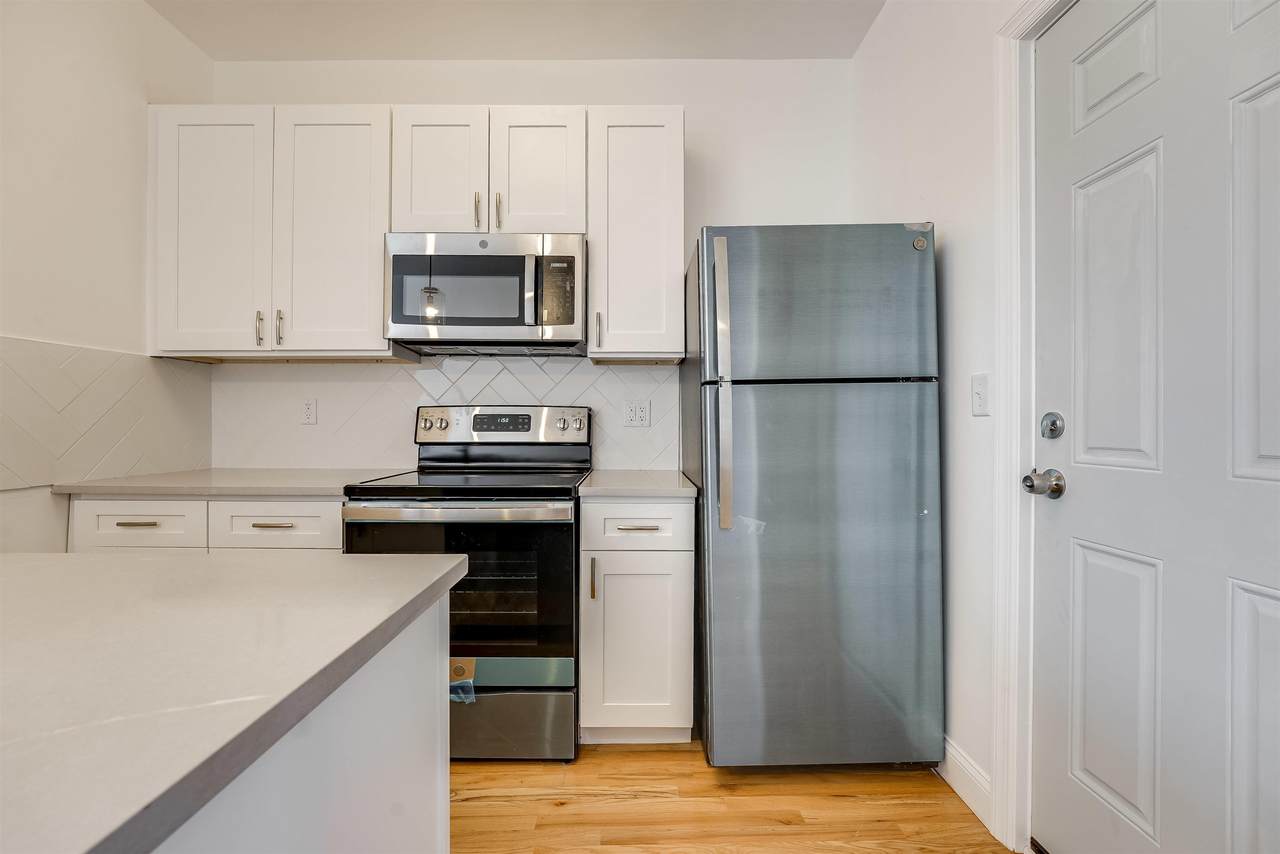 522 Jefferson St - Photo 1