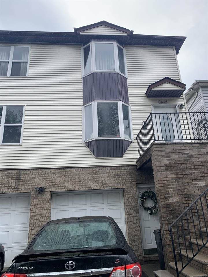 6413 Columbia Ave - Photo 1