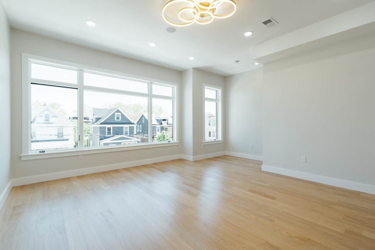 51 Seaview Ave - Photo 1