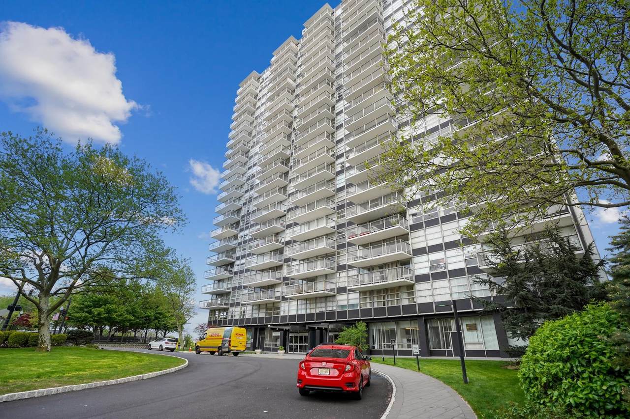 6050 Blvd East - Photo 1