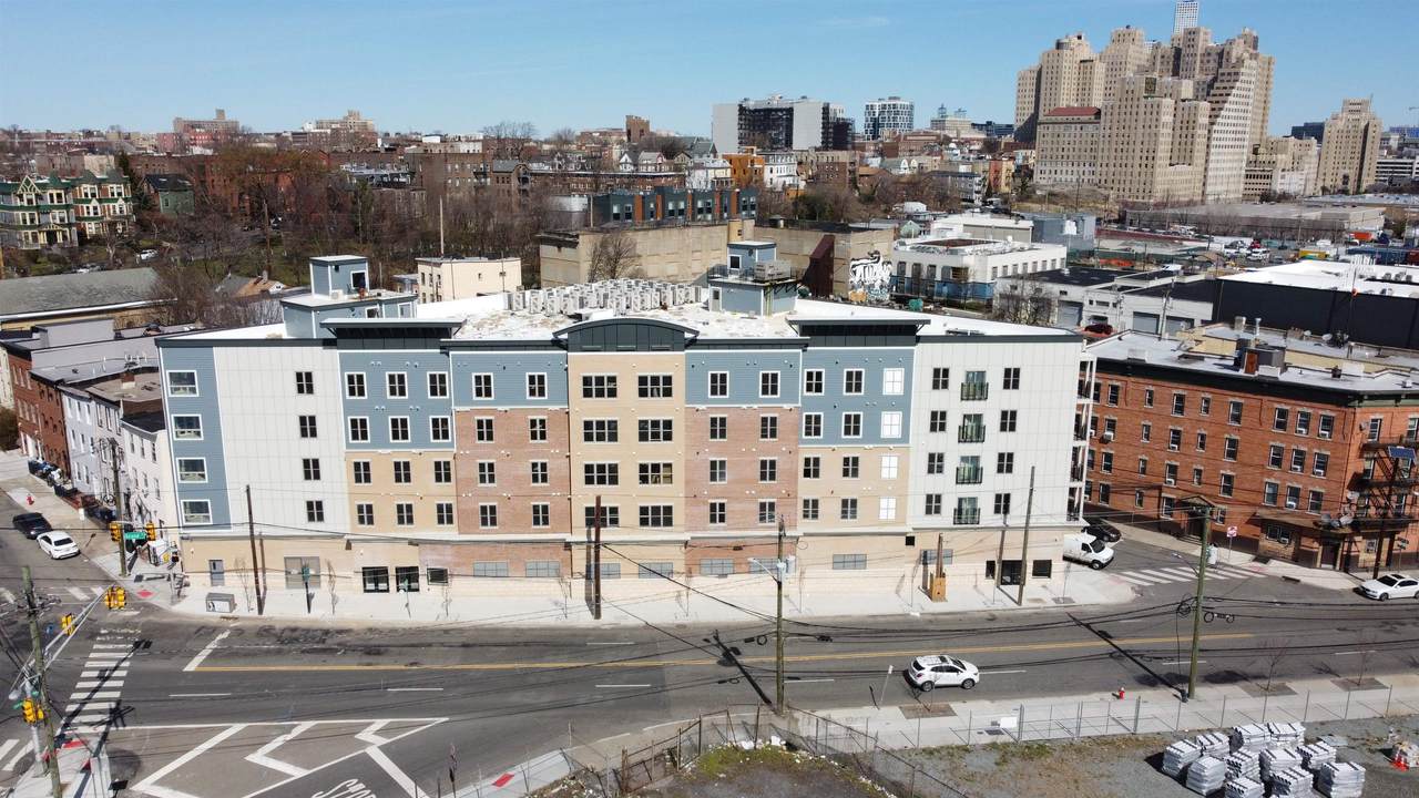 680 Grand St - Photo 1