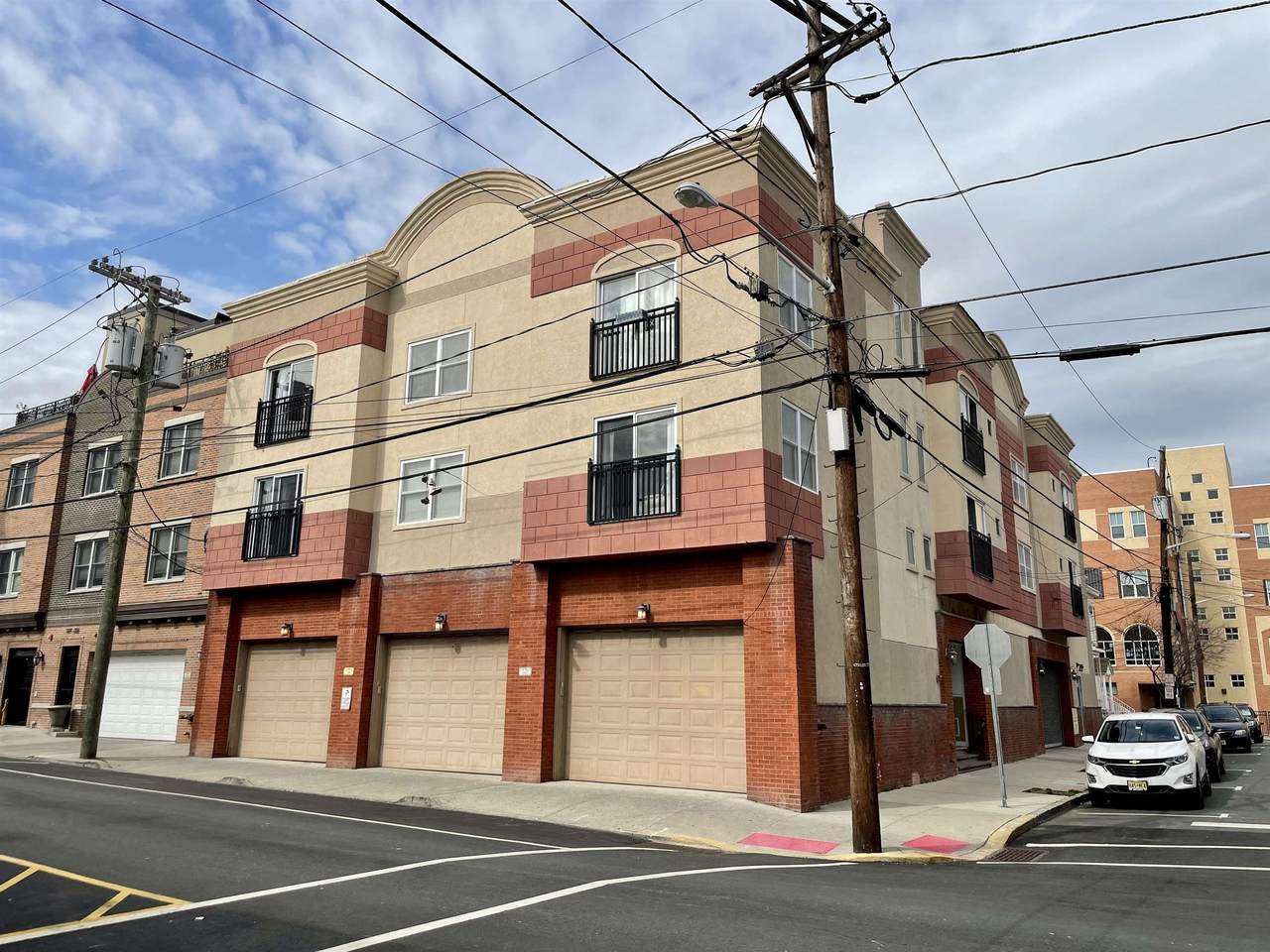 320 62ND ST - Photo 1
