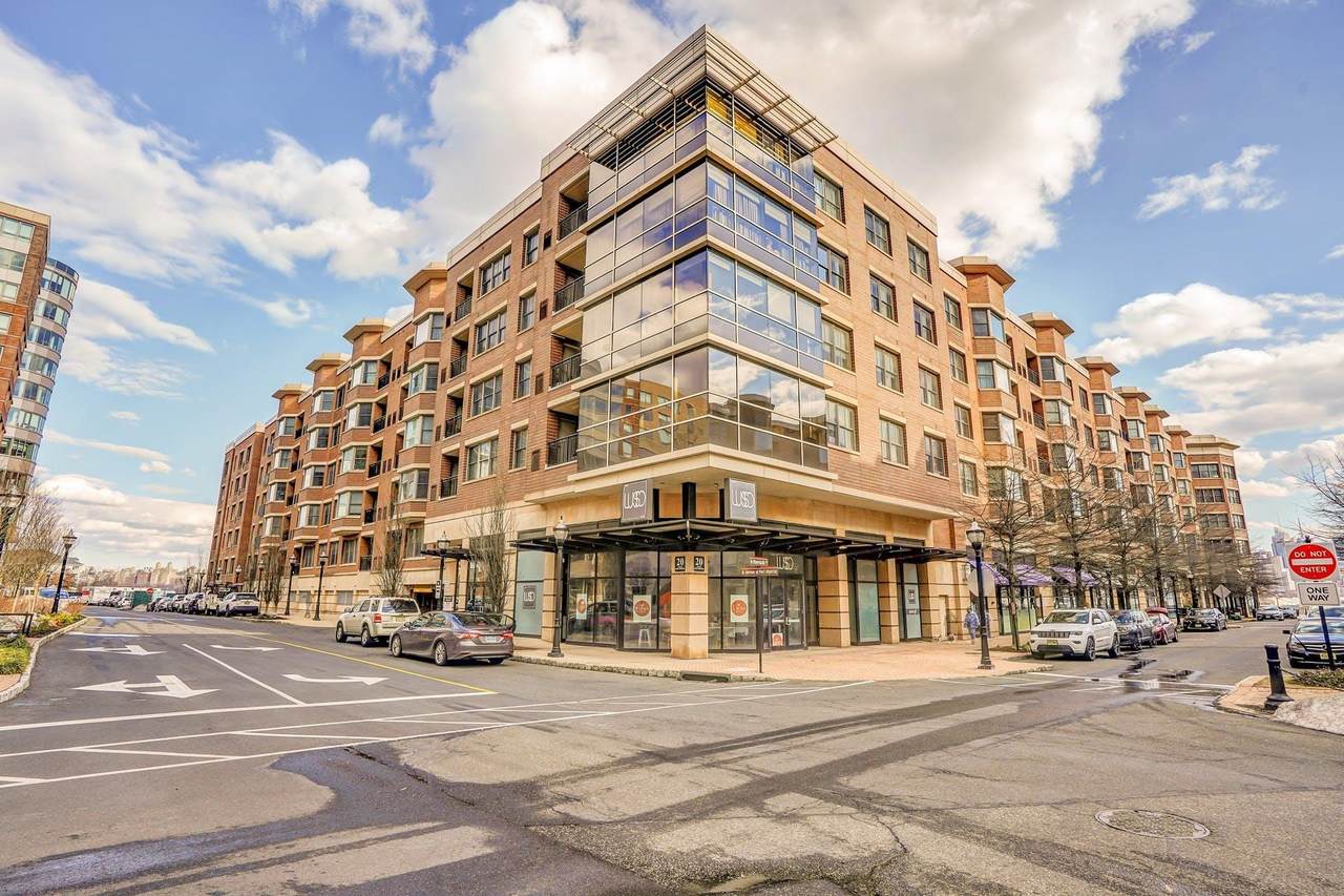 20 Avenue At Port Imperial - Photo 1