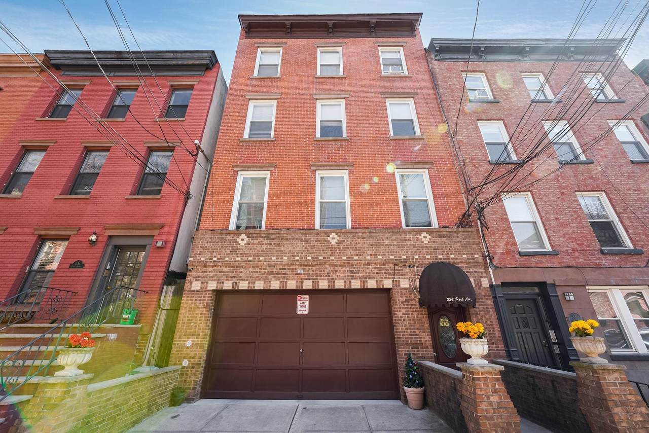 229 Park Ave - Photo 1
