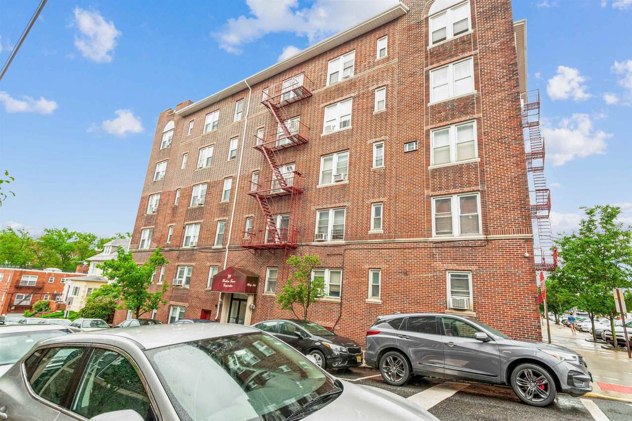 39 74TH ST - Photo 1
