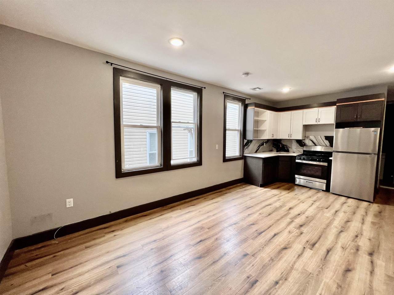 273 Liberty Ave - Photo 1
