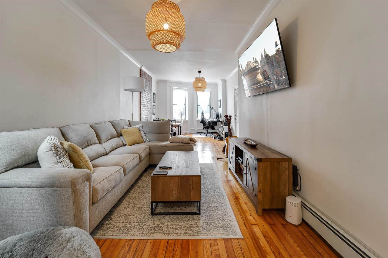 96 North St - Photo 1