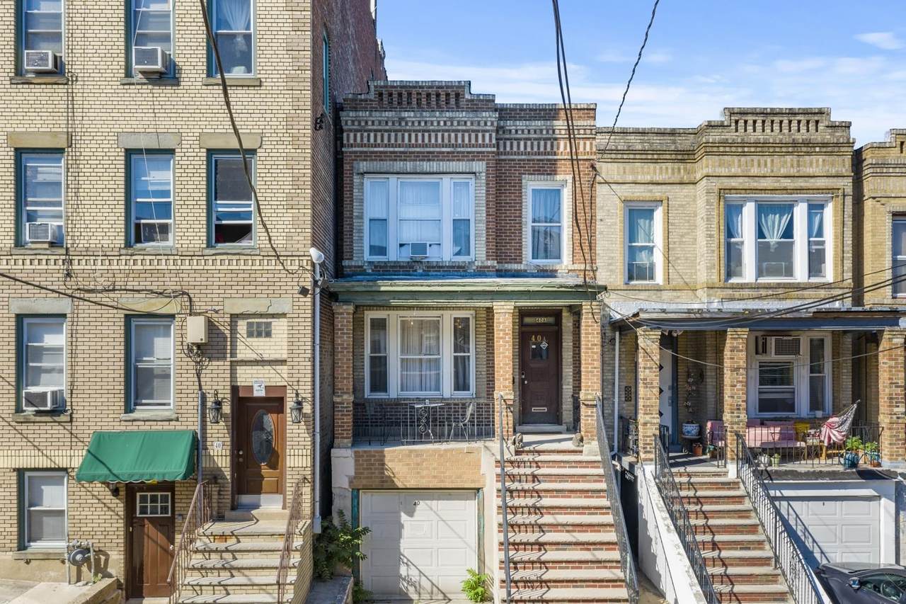 40 A 64TH ST - Photo 1