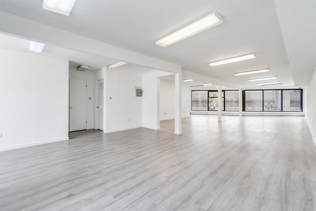 7 West 8Th St - Photo 1