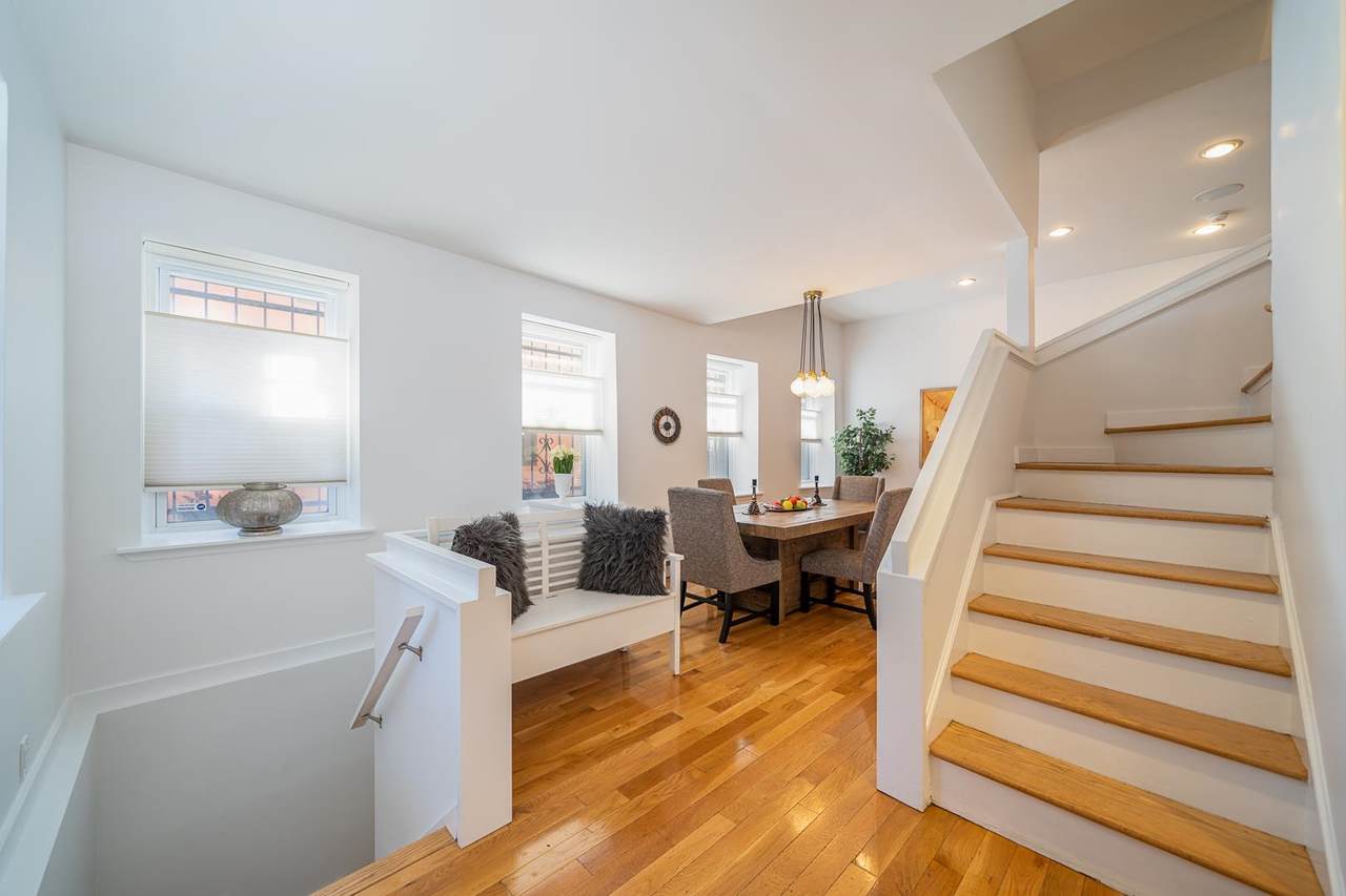 61 5TH ST - Photo 1