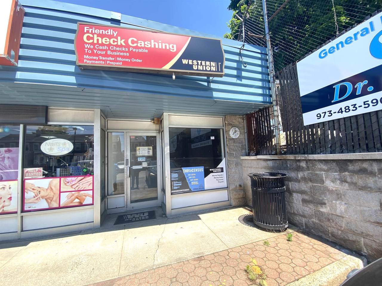 701 Frank E Rodgers Blvd N - Photo 1