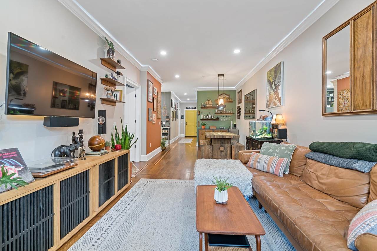 231 1ST ST - Photo 1