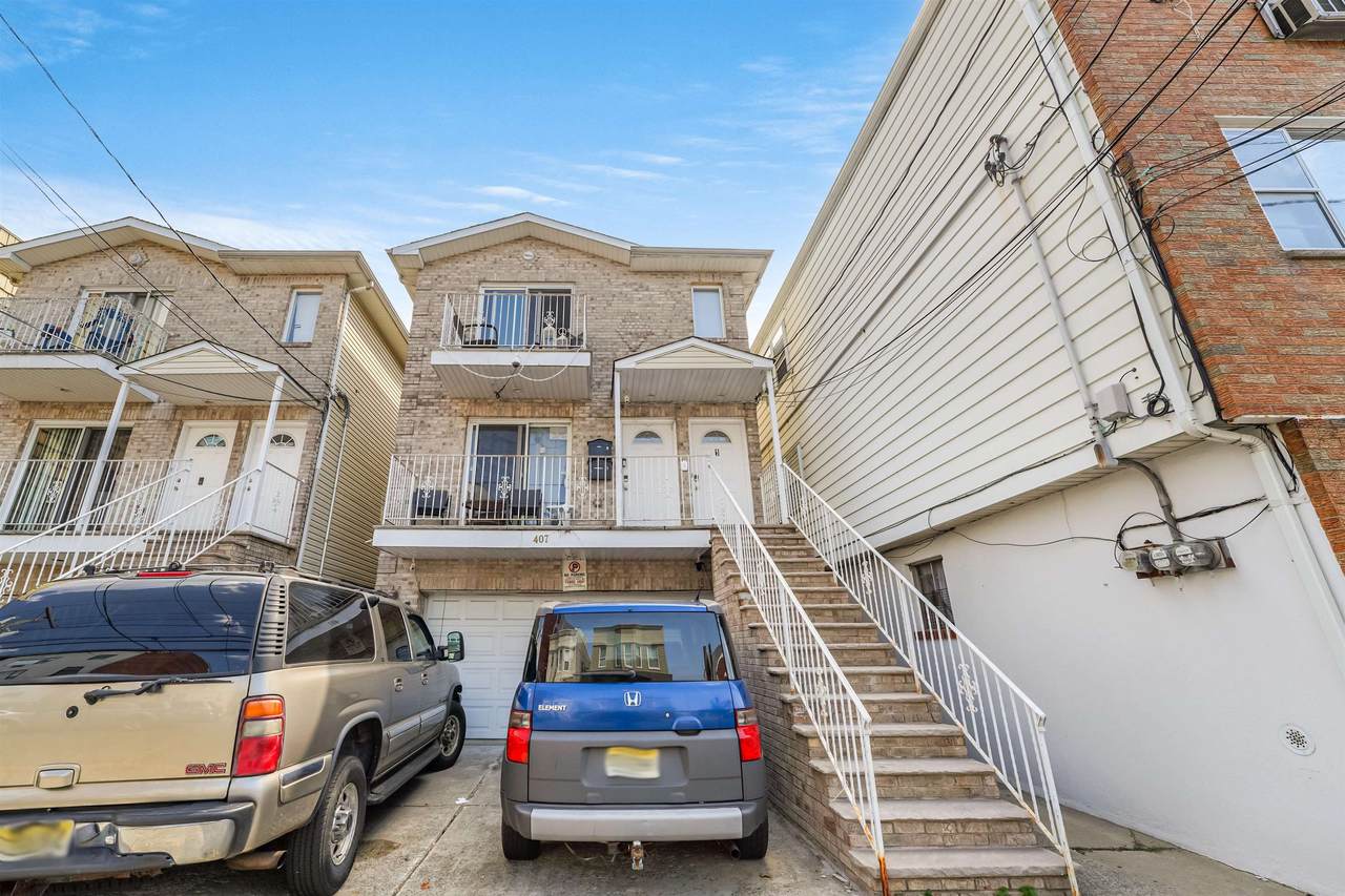 407 69TH ST - Photo 1
