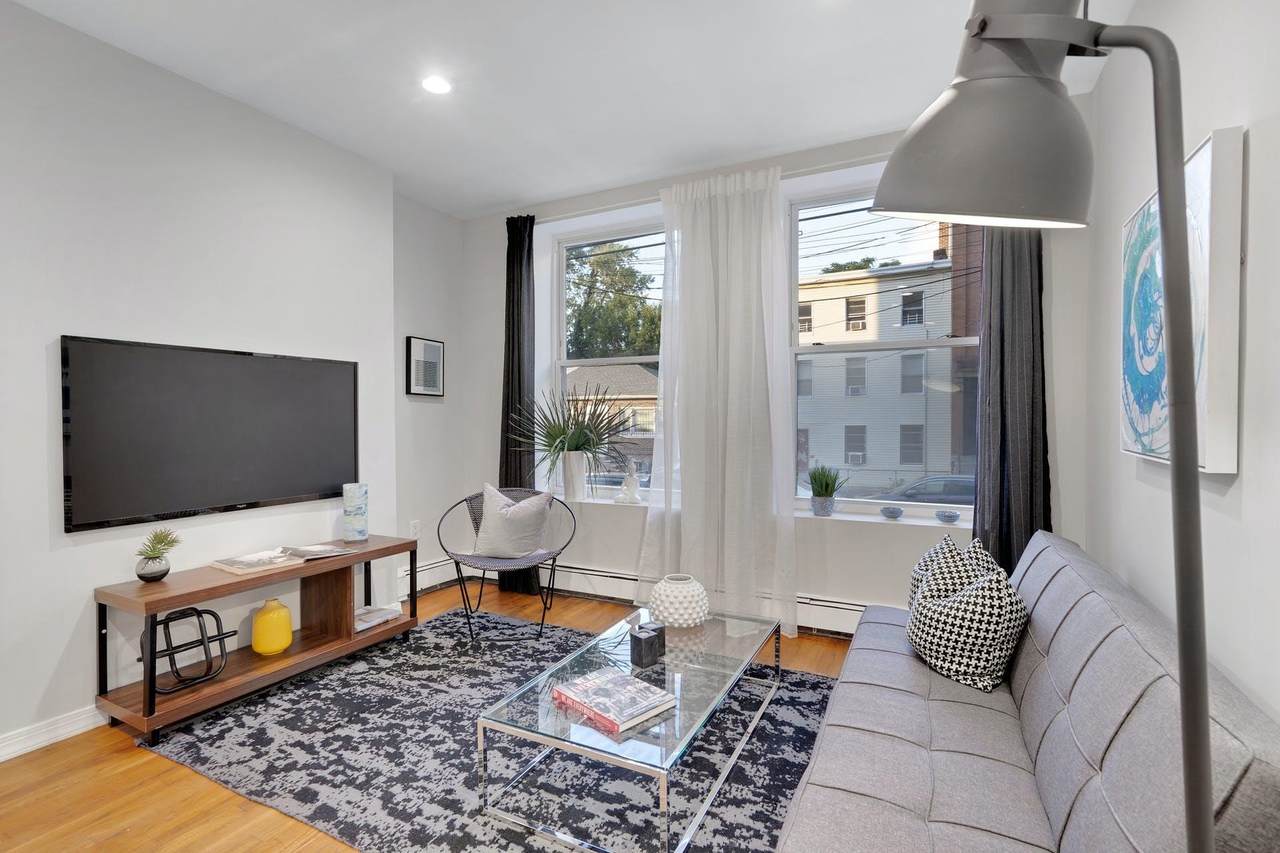 57 St Pauls Ave - Photo 1