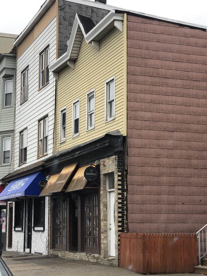 456 Avenue C - Photo 1