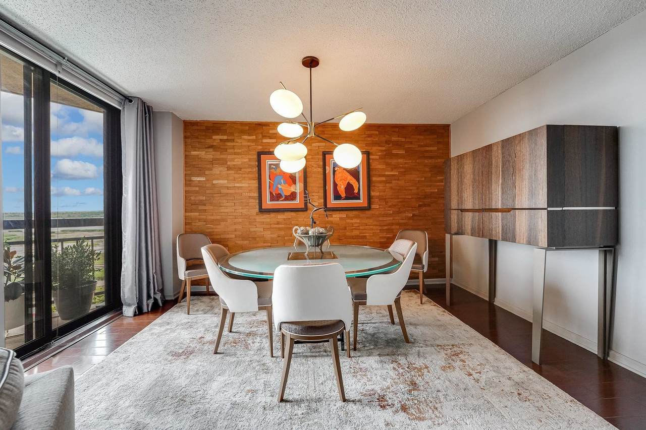 722 Harmon Cove Tower - Photo 1