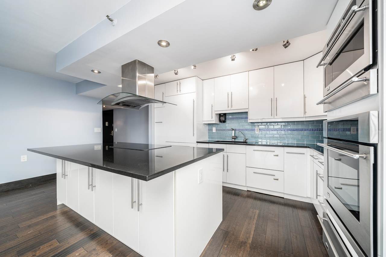 551 Observer Highway - Photo 1