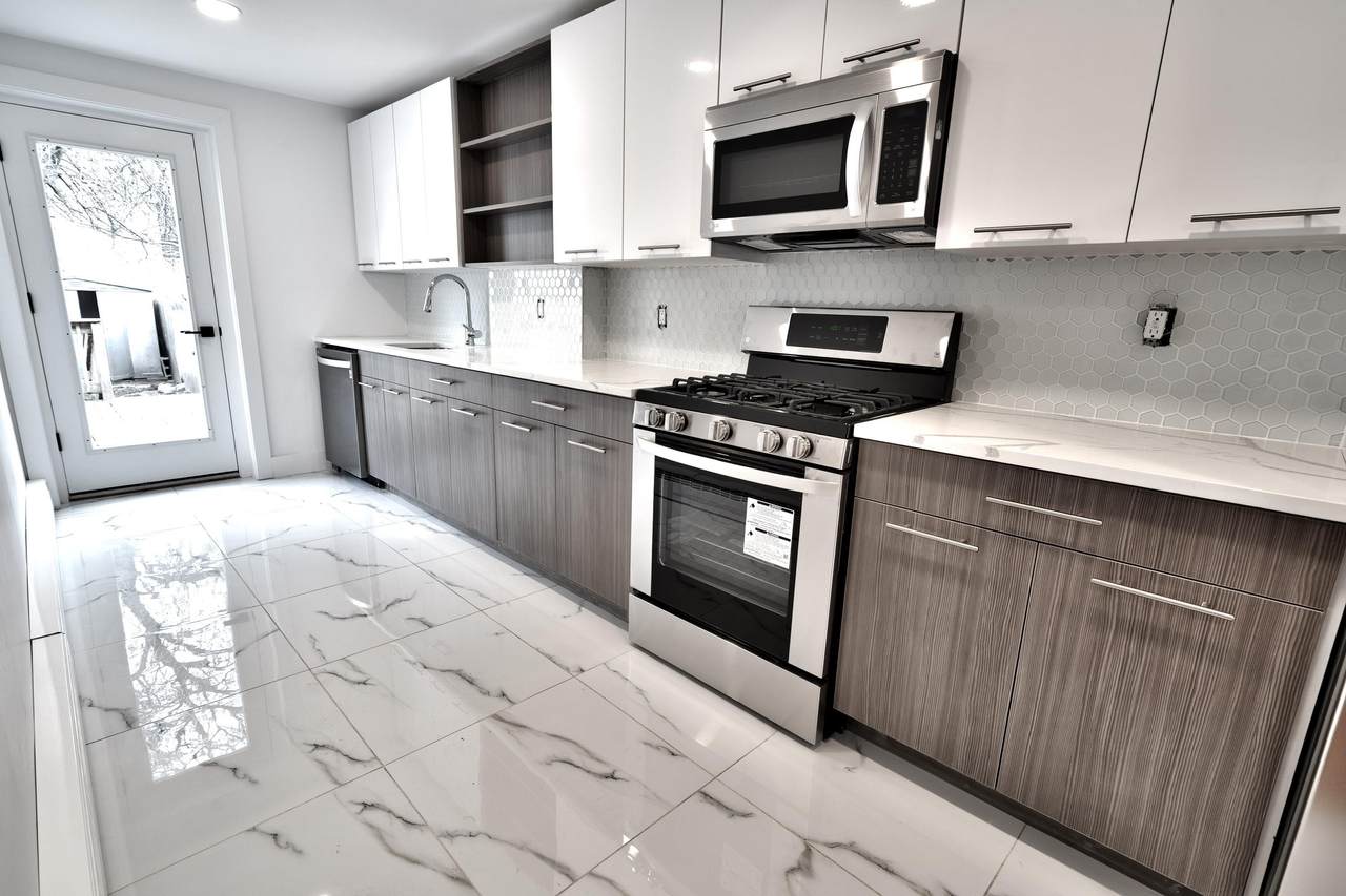 138 Broadway - Photo 1