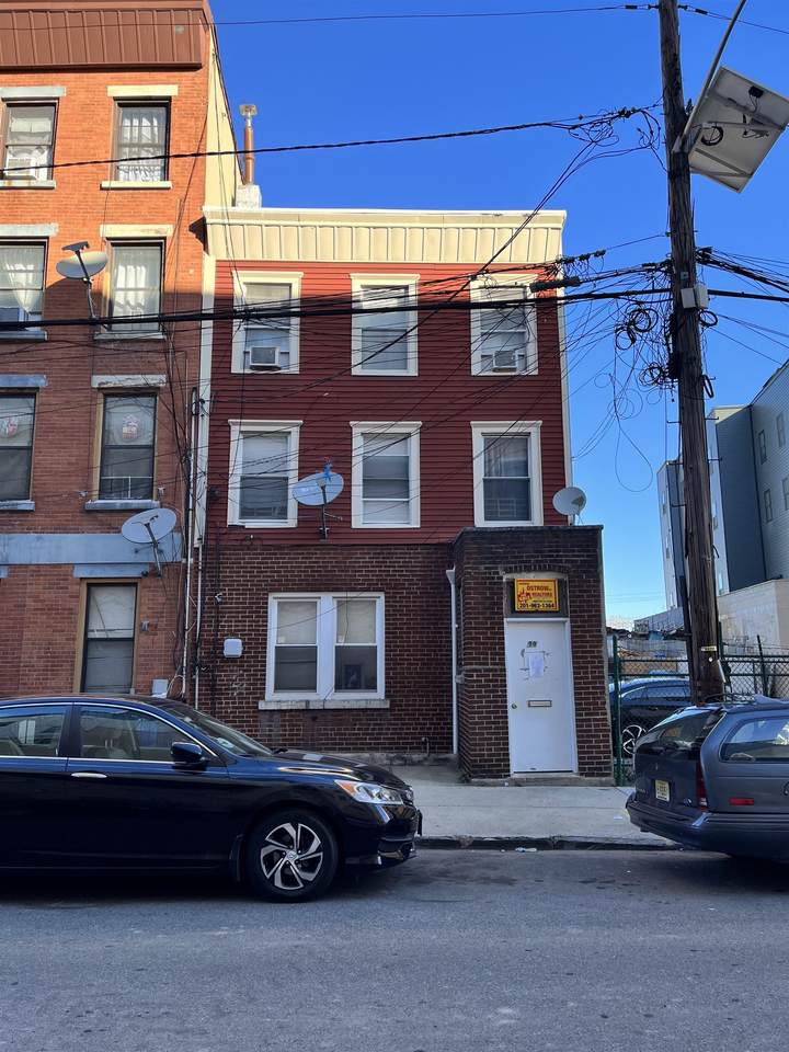 14 Westervelt Pl - Photo 1