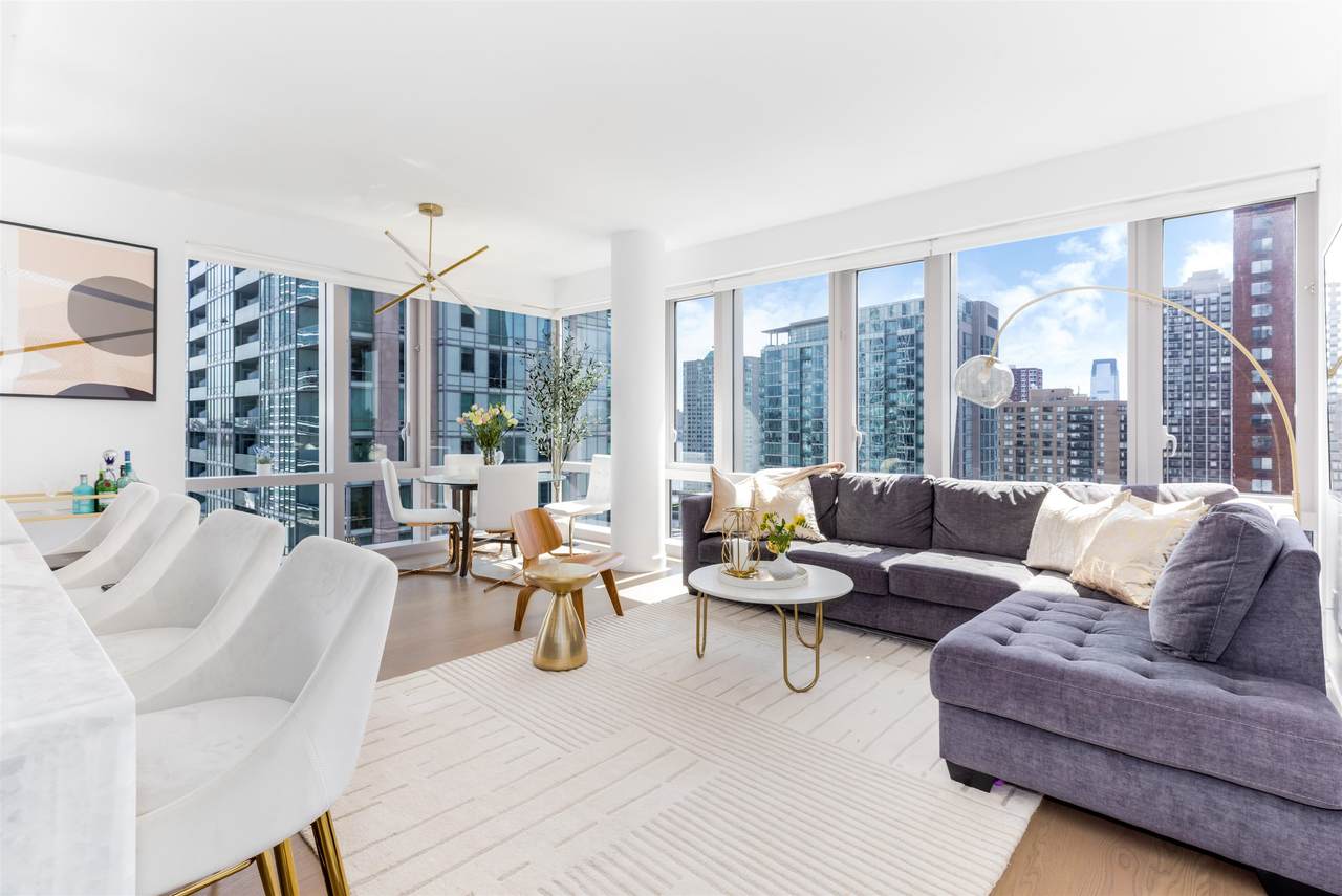 75 Park Lane South - Photo 1