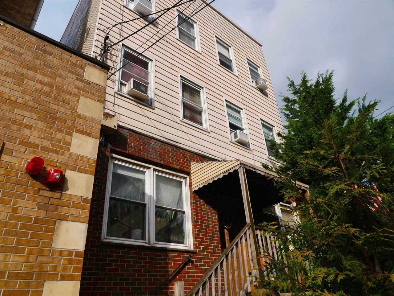 168 19TH ST - Photo 1
