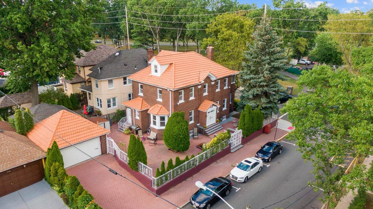 7815 Palisade Ave - Photo 1