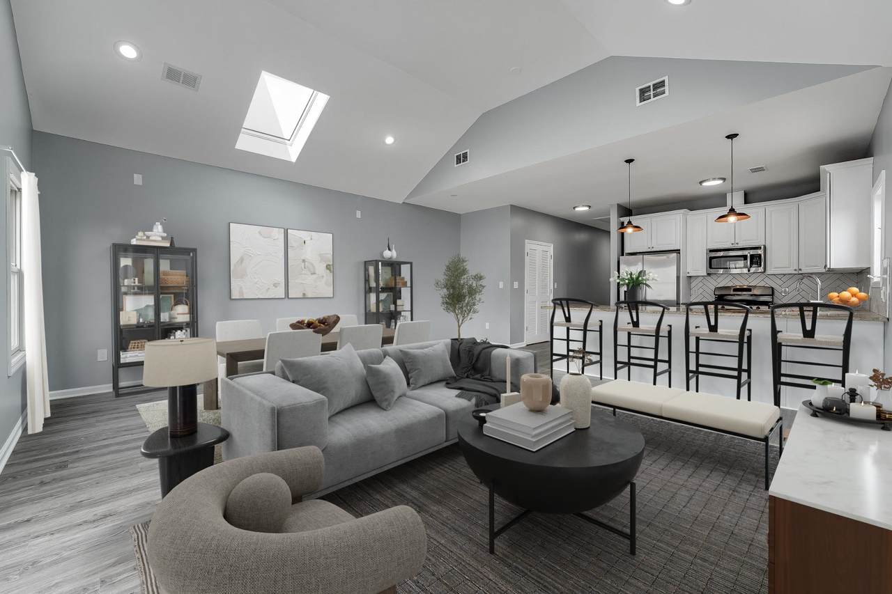 62 Hutton St - Photo 1