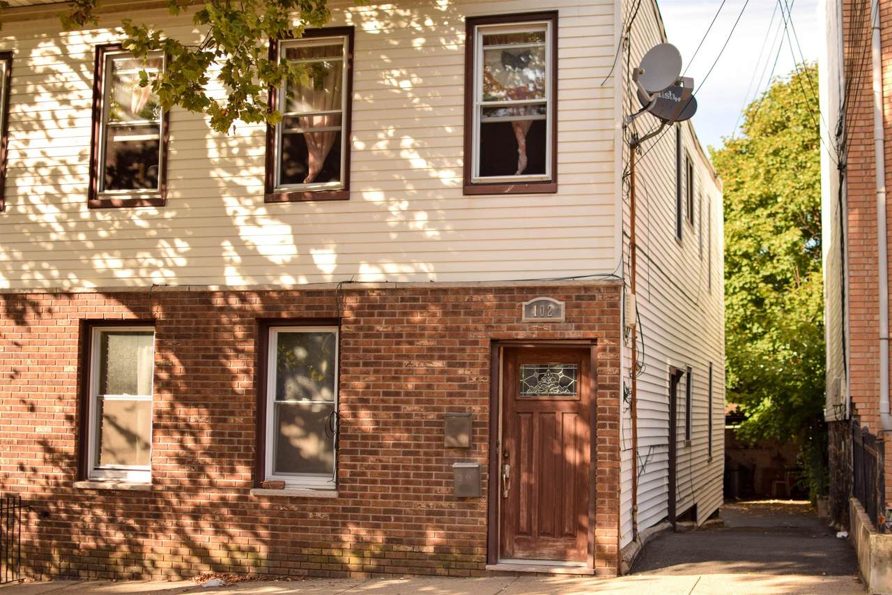 102 Leonard St - Photo 1