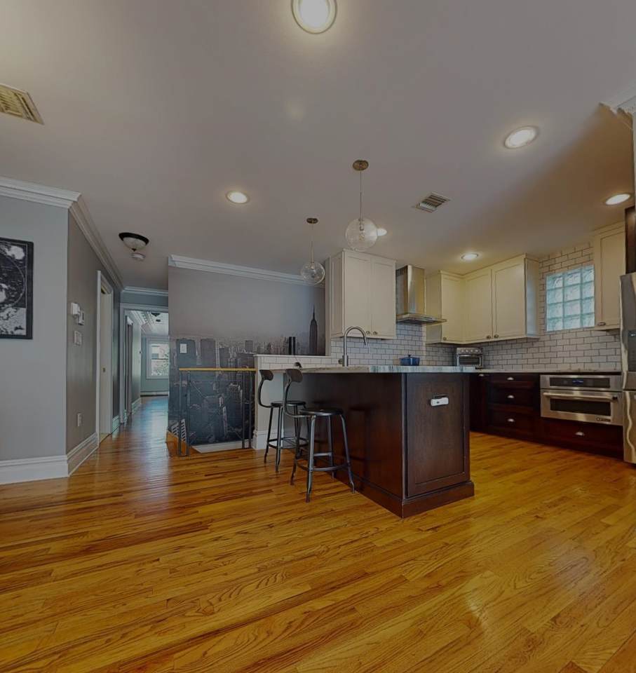 90 Monroe St - Photo 1