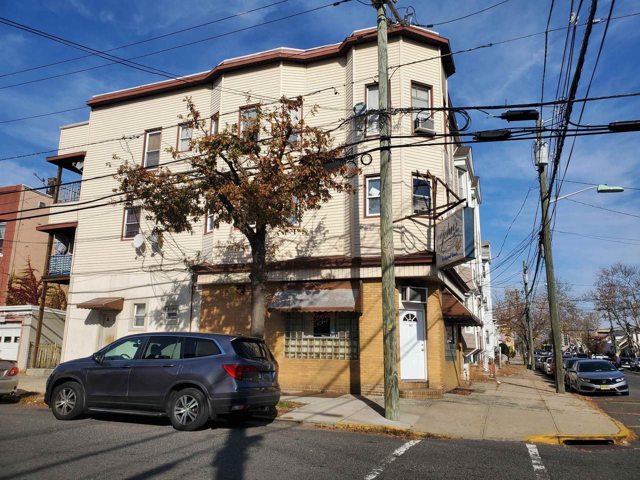 347 Avenue E - Photo 1