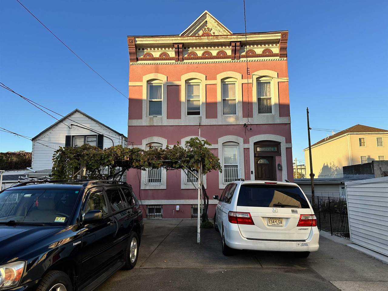 124 Broadway - Photo 1