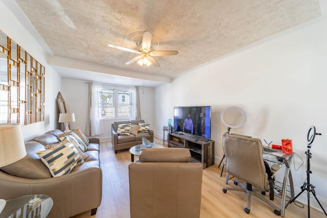 166 West 10Th St - Photo 1