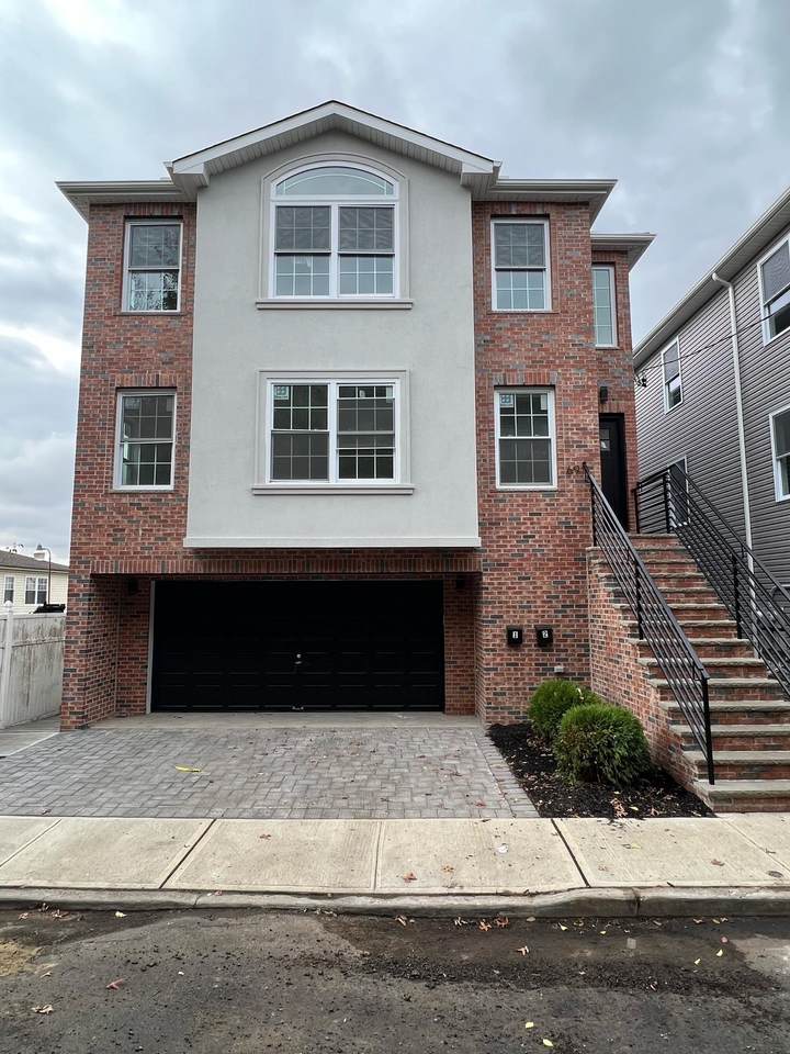 6909 Liberty Ave - Photo 1