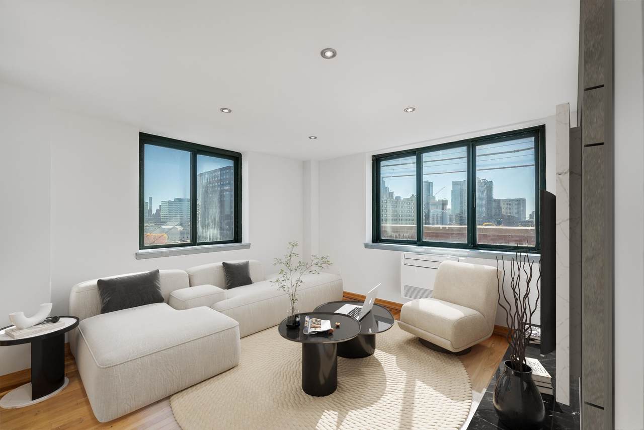 205 10TH ST - Photo 1