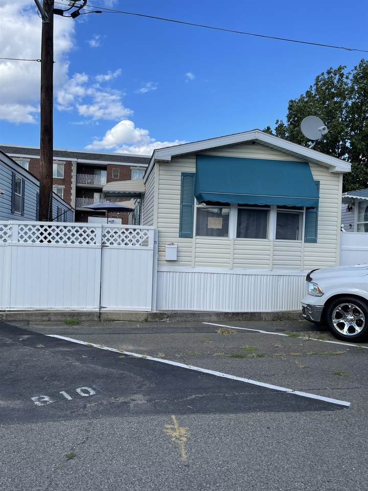 190 West 24Th St - Photo 1