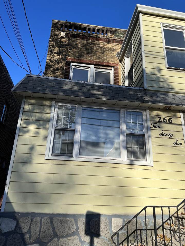 266 Boyd Ave - Photo 1