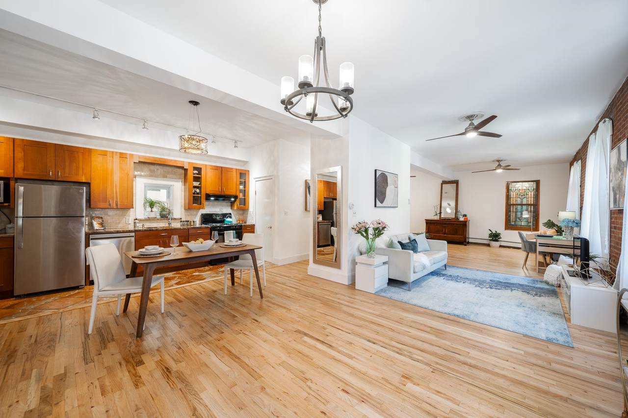 76 Jackson St - Photo 1