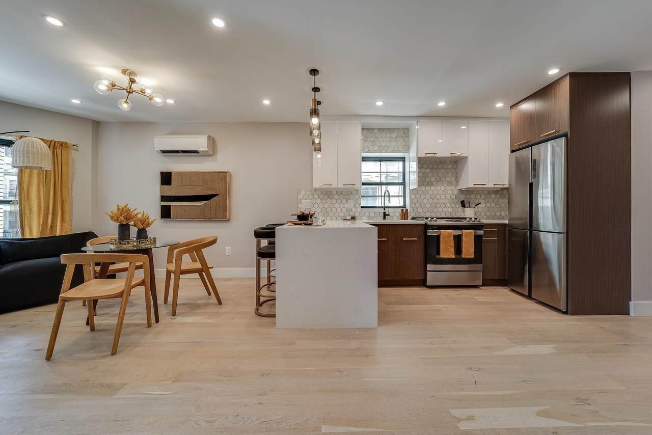 40 Fleet St - Photo 1