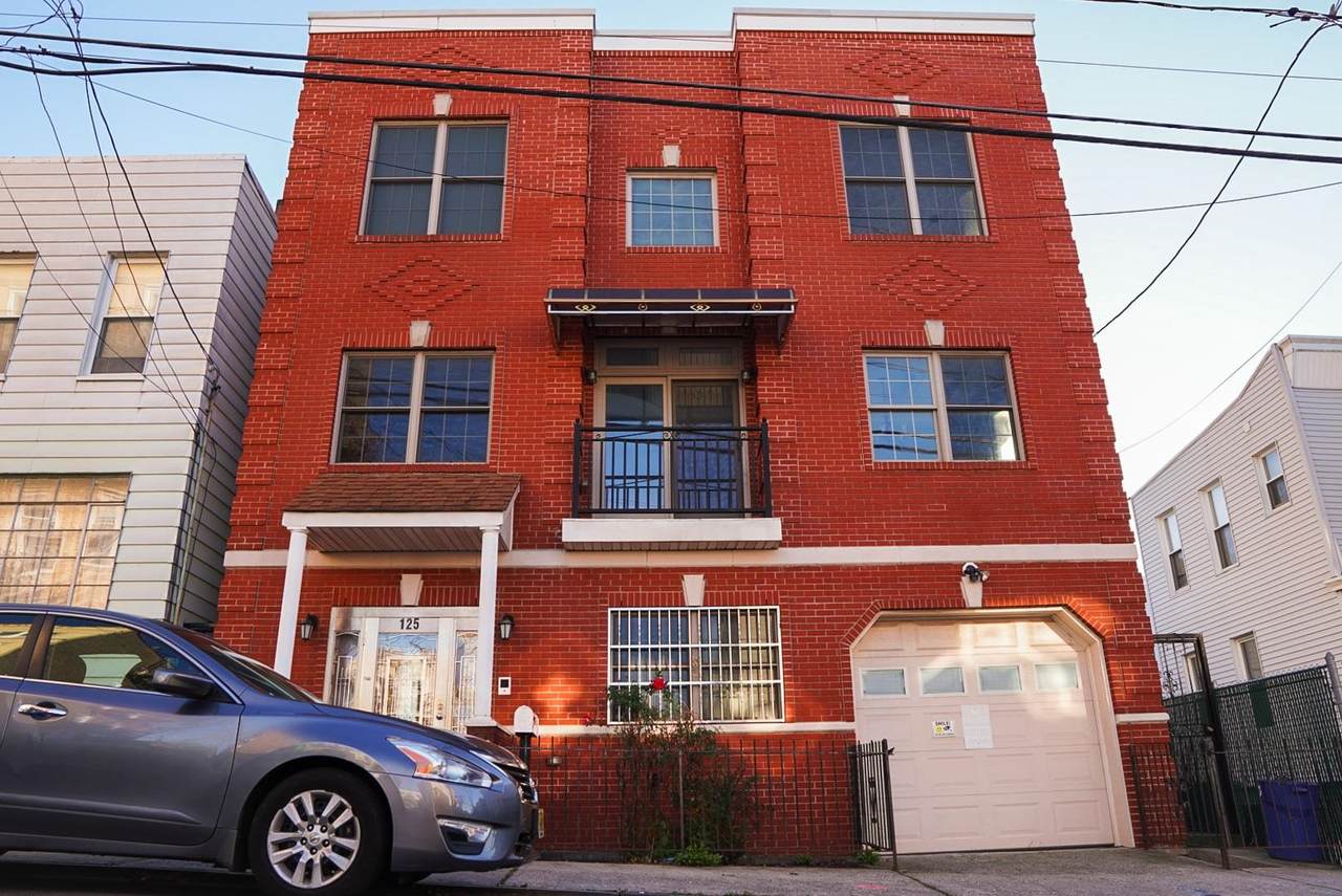 125 Dekalb Ave - Photo 1