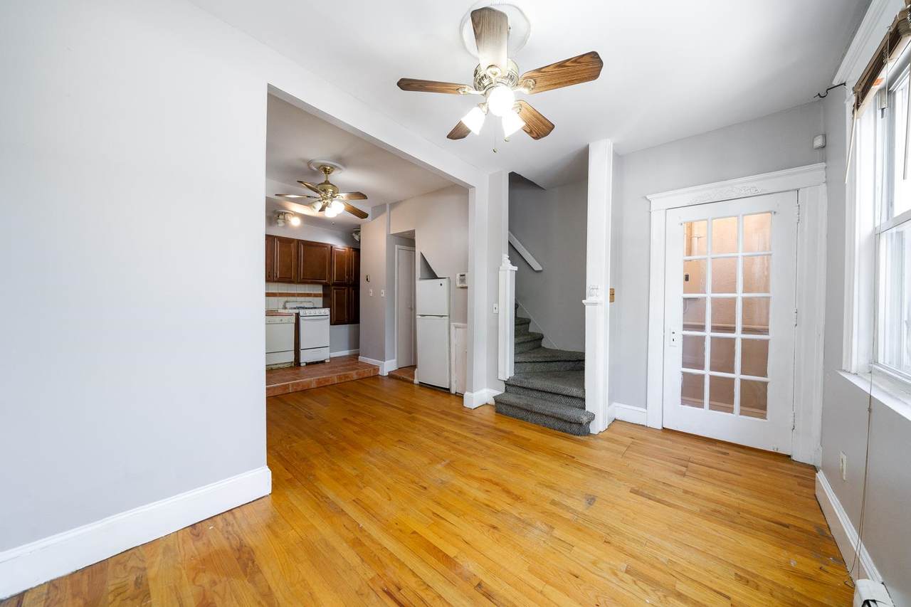 405A Park Ave - Photo 1