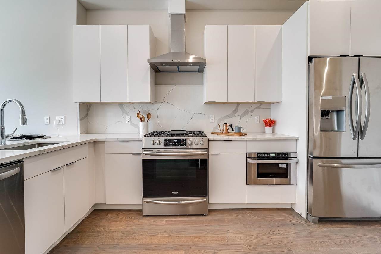 196 Delaware Ave - Photo 1