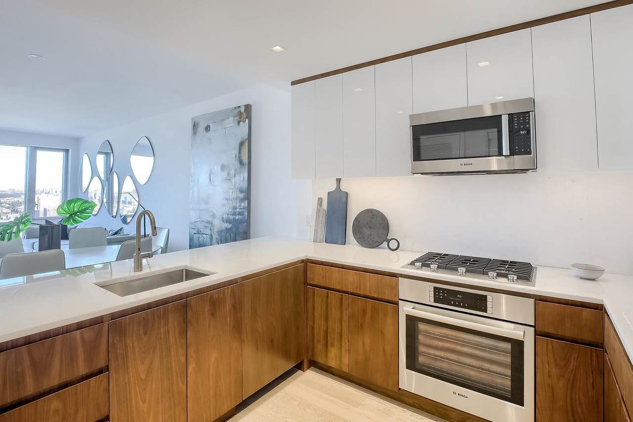 75 Park Lane South - Photo 1