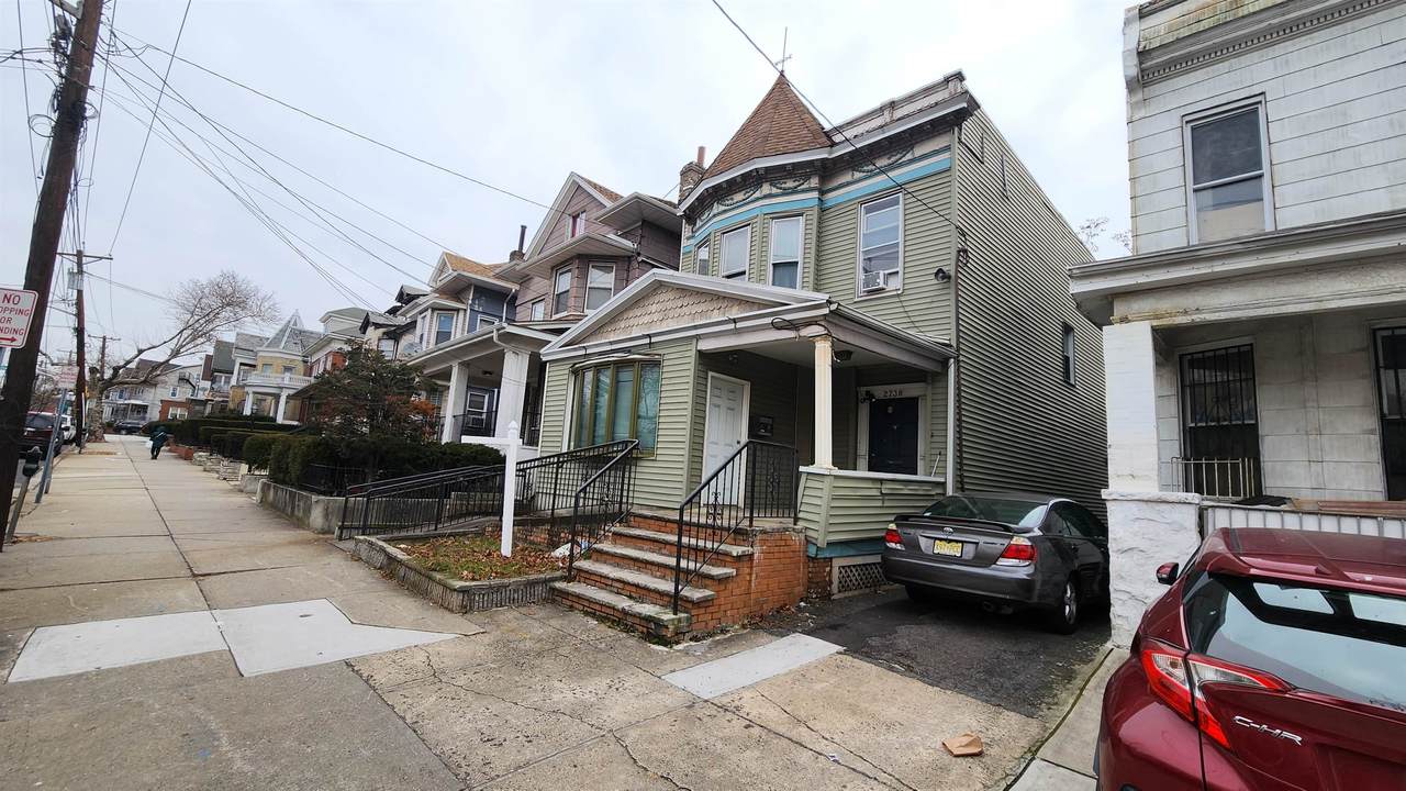 2738 Kennedy Blvd - Photo 1