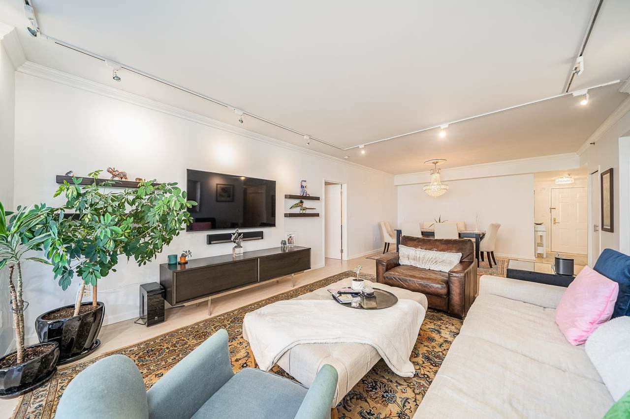 2 Constitution Ct - Photo 1