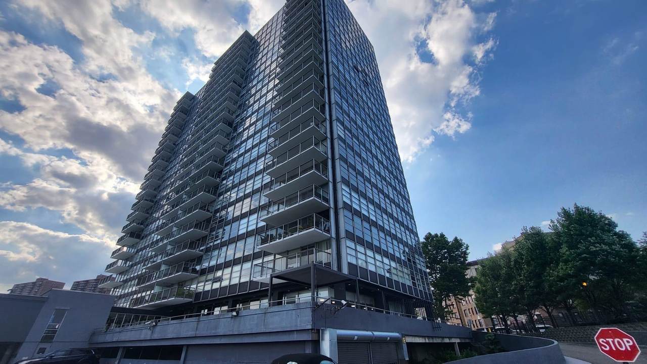 6050 Blvd East - Photo 1