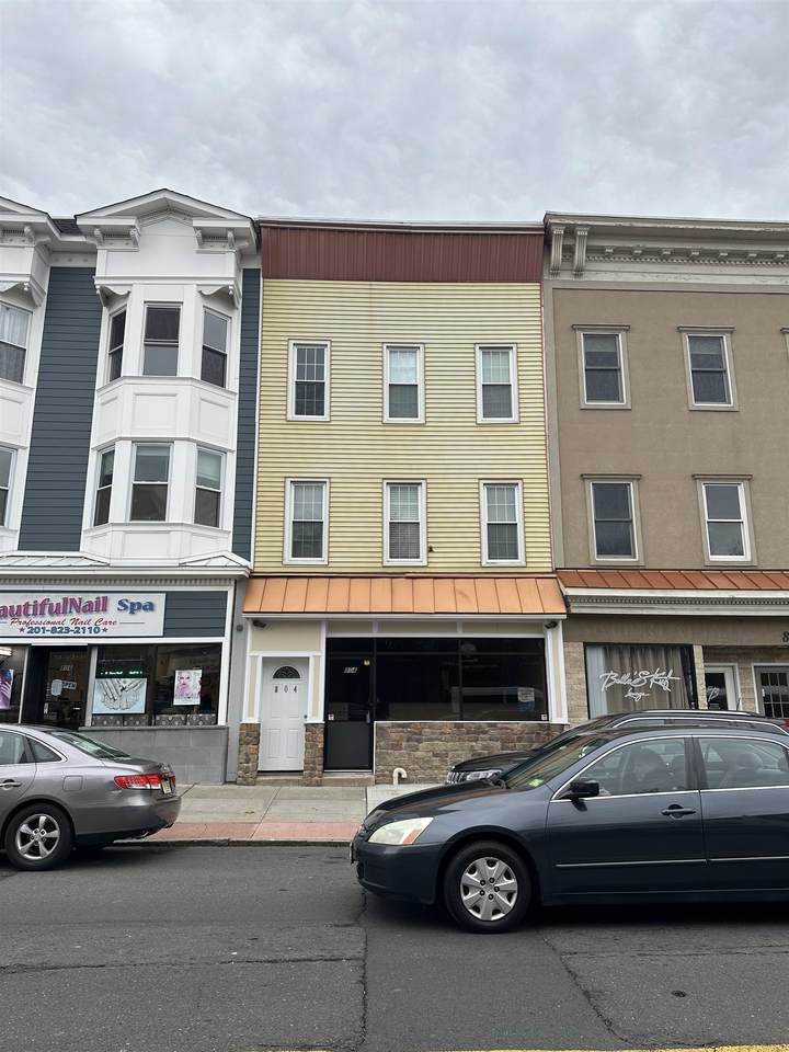 804 Broadway - Photo 1